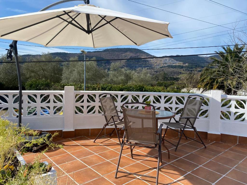 Bilbo Near Atico Rural Con Terraza Apartment Басаури Екстериор снимка