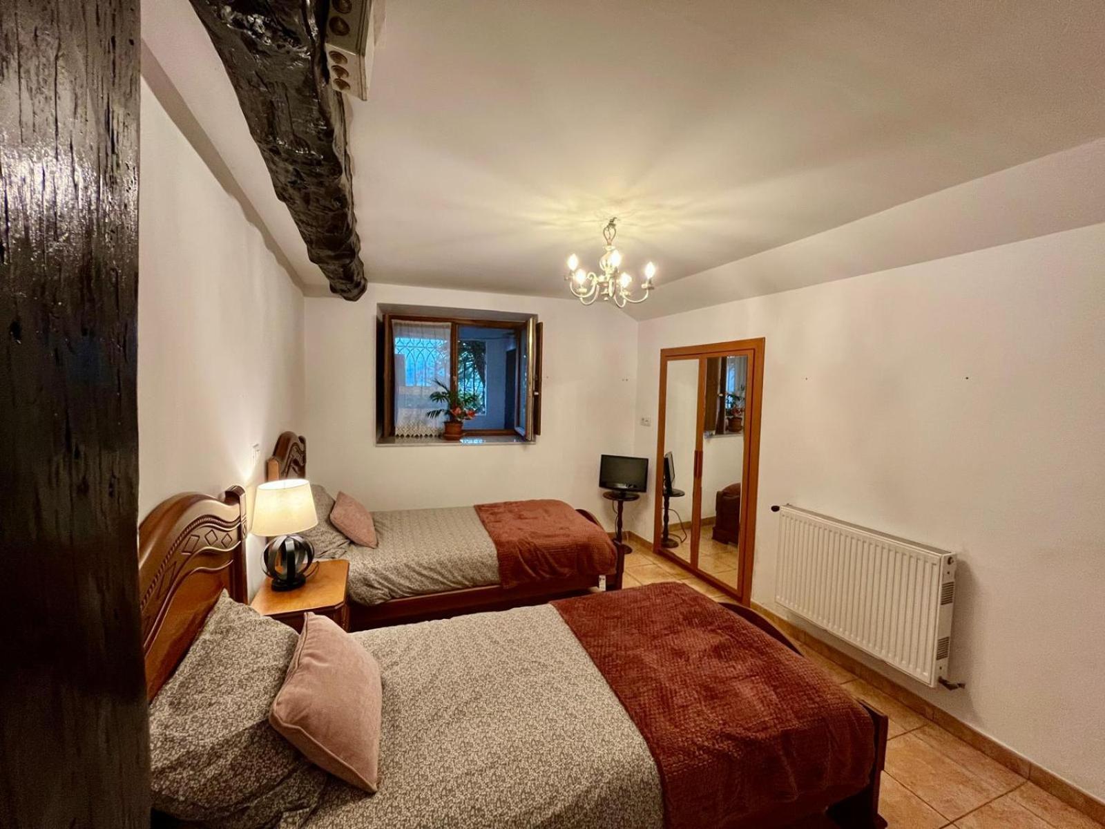 Bilbo Near Atico Rural Con Terraza Apartment Басаури Екстериор снимка